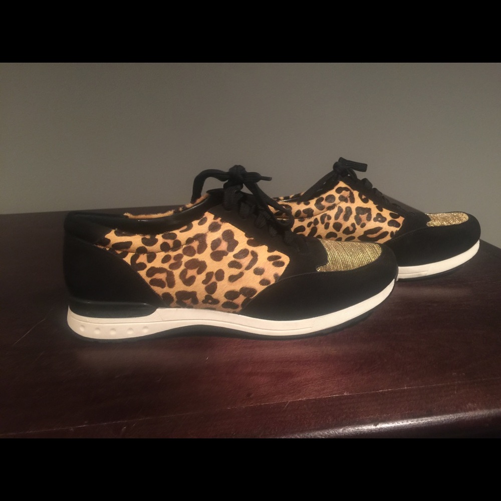 NWOT Vaneli's sneakers!